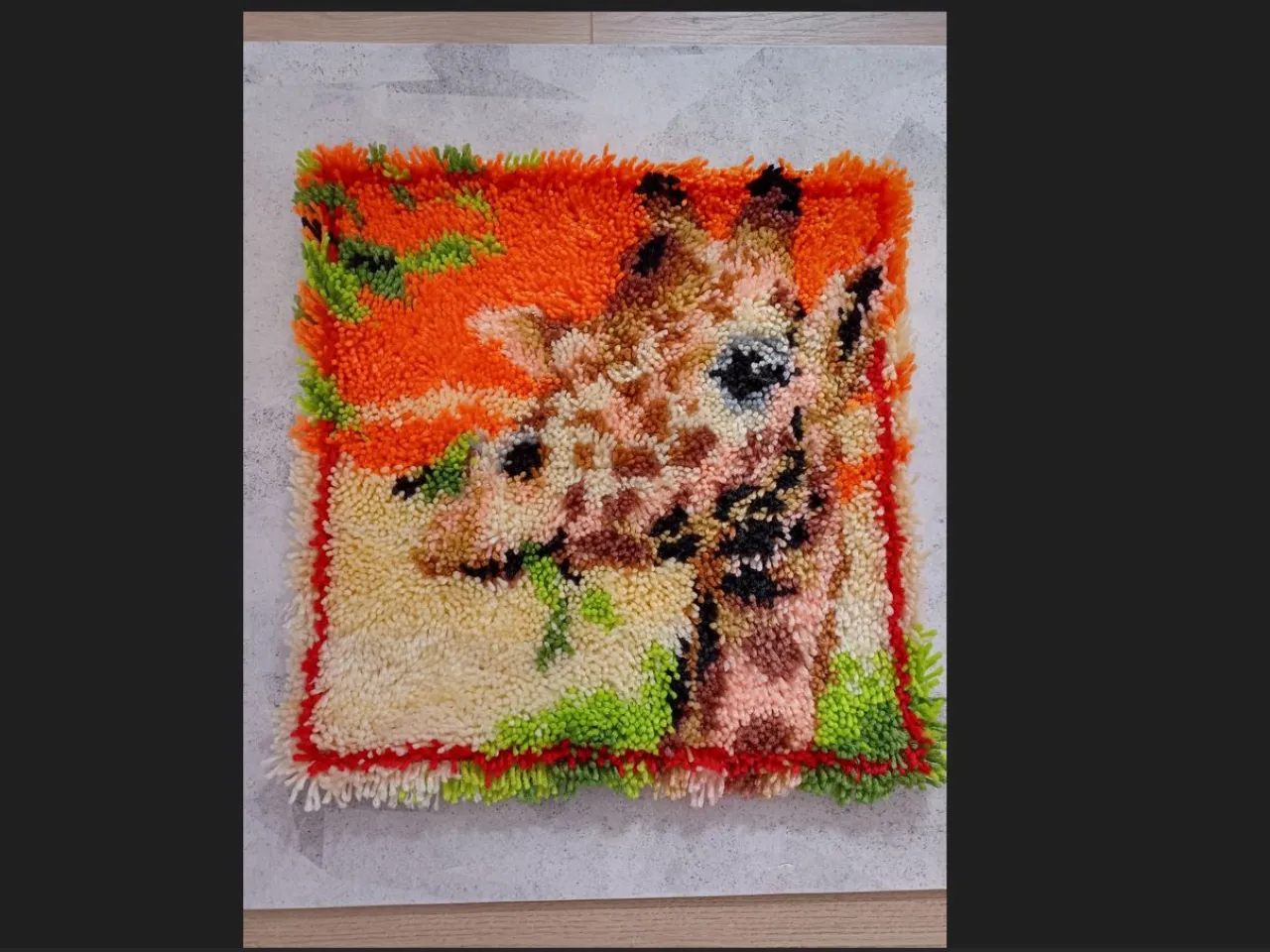 Cushion cover / home decor giraffe square animal 42 cm x 42 cm