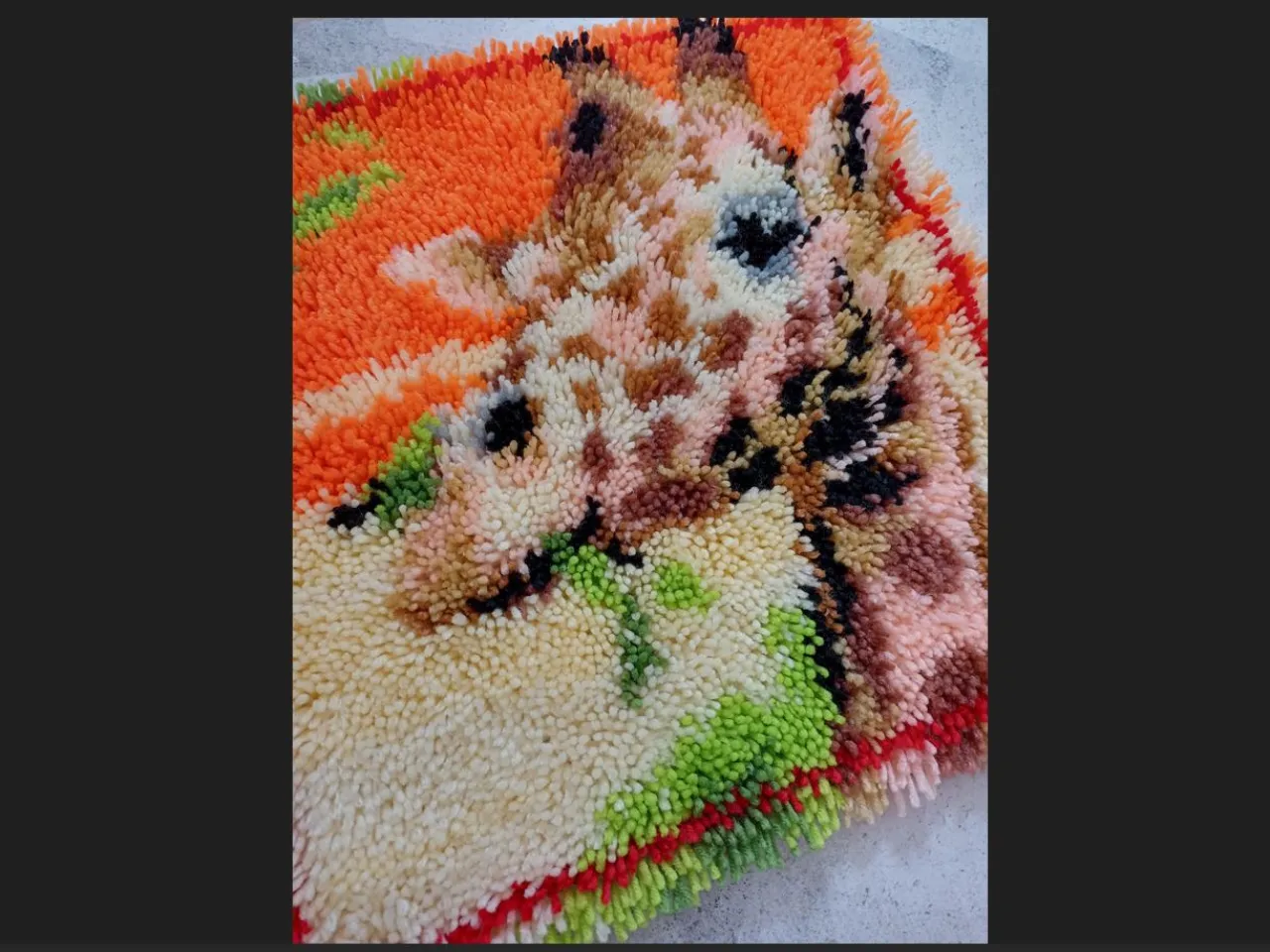 Cushion cover / home decor giraffe square animal 42 cm x 42 cm