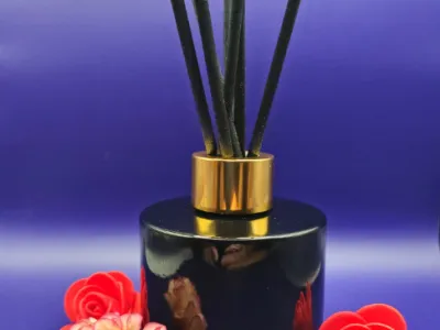 Reed Diffuser – Glossy Black Bottle